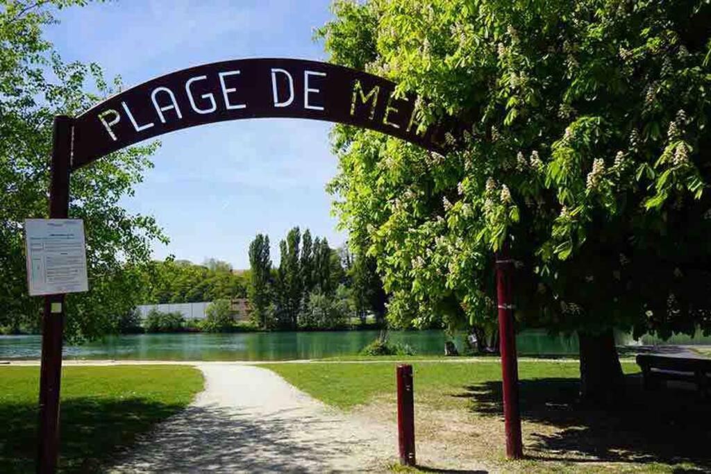Appartement Chaleureux - Meaux Bagian luar foto