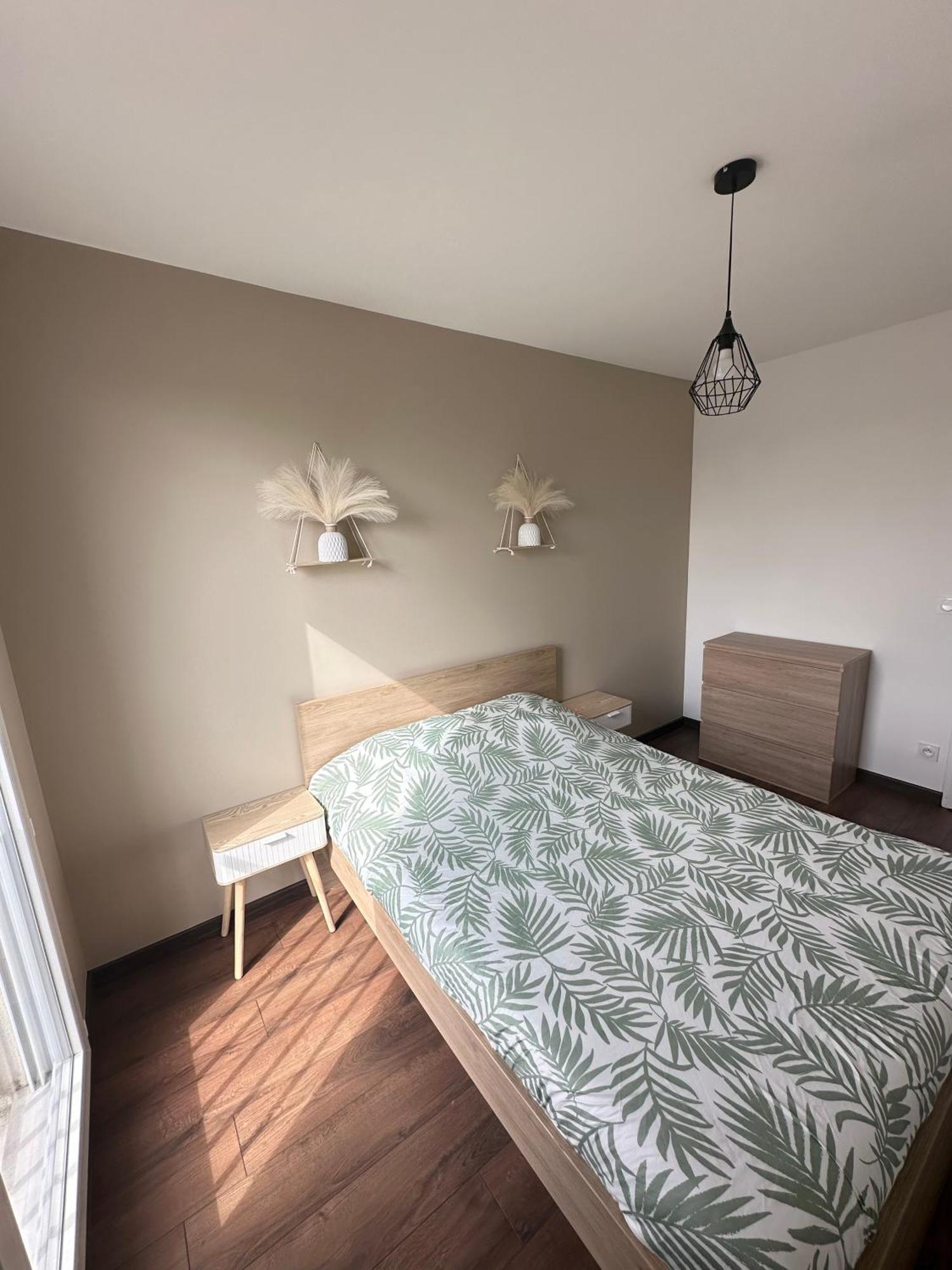 Appartement Chaleureux - Meaux Bagian luar foto